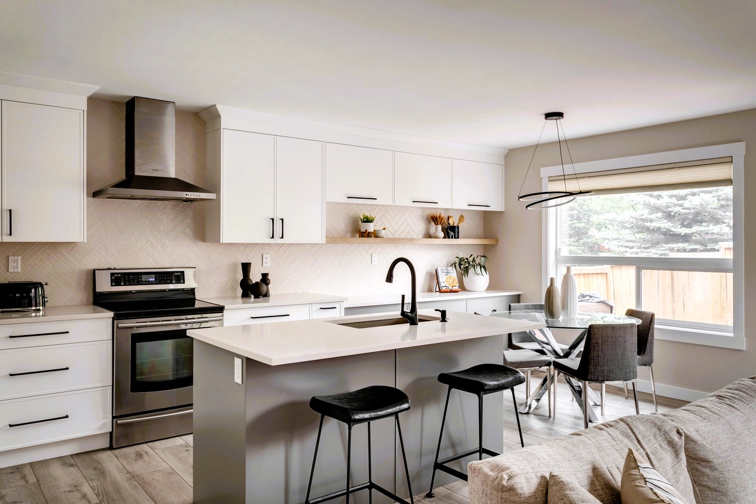 Top 5 Kitchen Layouts That Work for Calgary Homes